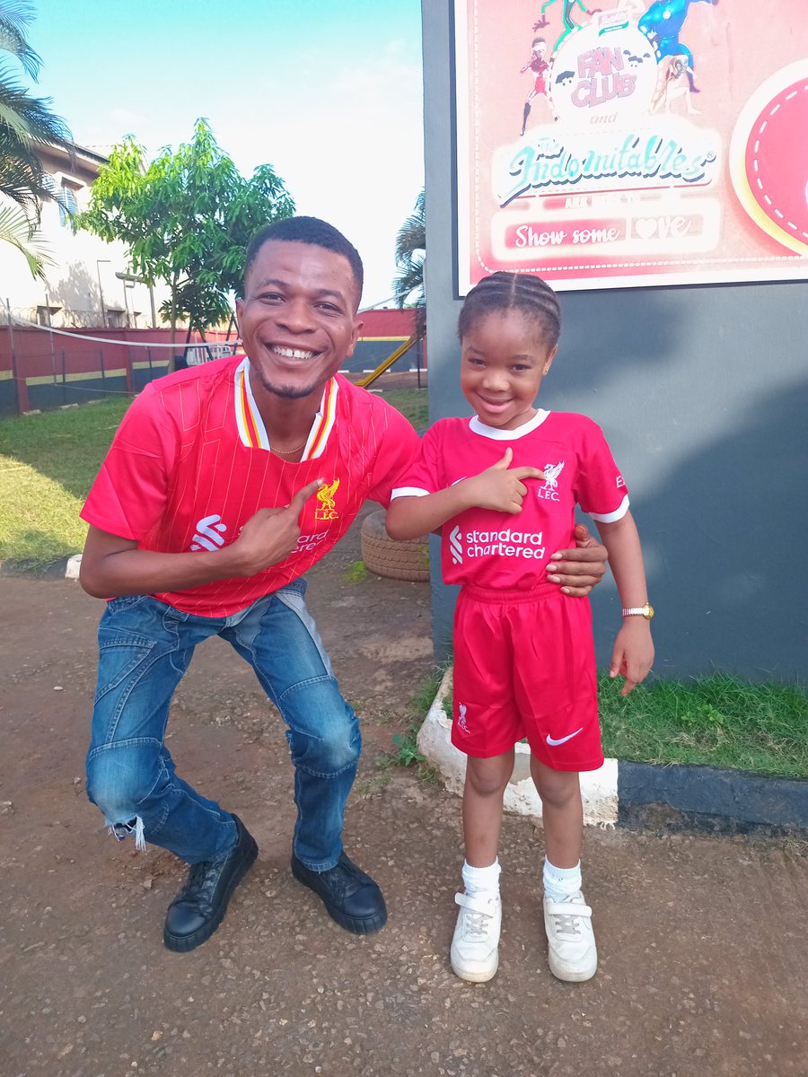 Dammie_lfc's tweet photo. Jersey Day at my work place and it's gonna be bad if I do not rep the best club in the world innit???
I'll bleed red till my last breath ❤️❤️❤️❤️❤️❤️❤️❤️❤️
#YNWA #Redordead #IBleedred https://t.co/dlpQ5AcqKB