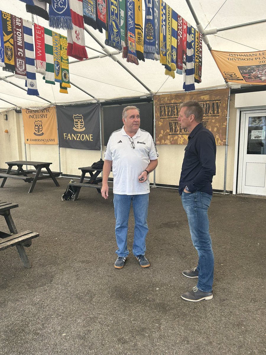 WillJennings96's tweet photo. Another top morning with Stuart Pearce - talking all things Tuchel, 🏴󠁧󠁢󠁥󠁮󠁧󠁿⚽️ and @PitchingIn_. 

@cheshuntfcscore another brilliant host - lots of 📰✍️📹📸 coming 🔜… @Sportsbeat | @IsthmianLeague https://t.co/D6oTL5KLSX