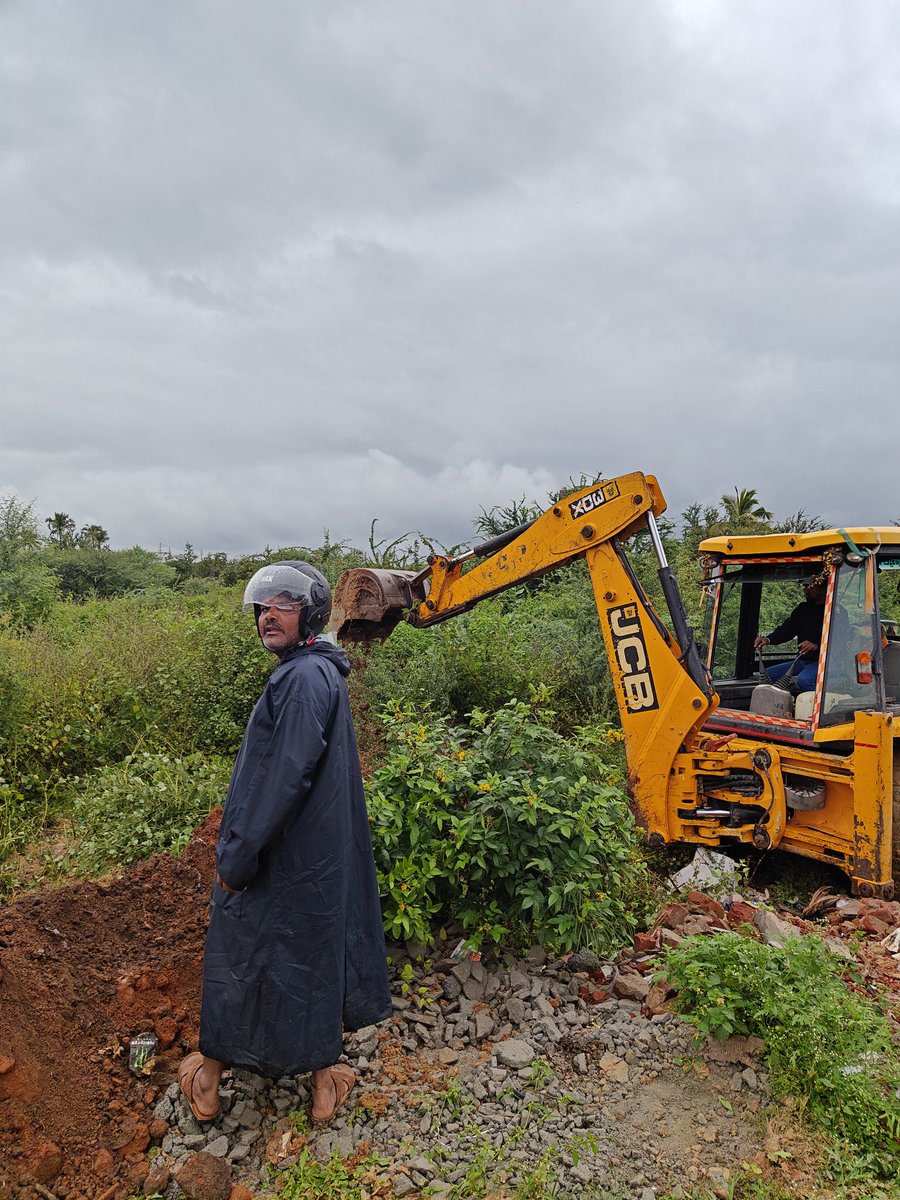 Wilfred555's tweet photo. Thanks to Marrappa and Ramesh AE for their Swift actions. Inspite of issues at Saibaba layout, they came to support us.

Shoutout to @nolanentreeo from @TheSouthfirst

@Bbmpcares @ICCCBengaluru @BBMPCOMM @peterarockiaraj https://t.co/d8mThqyjVR