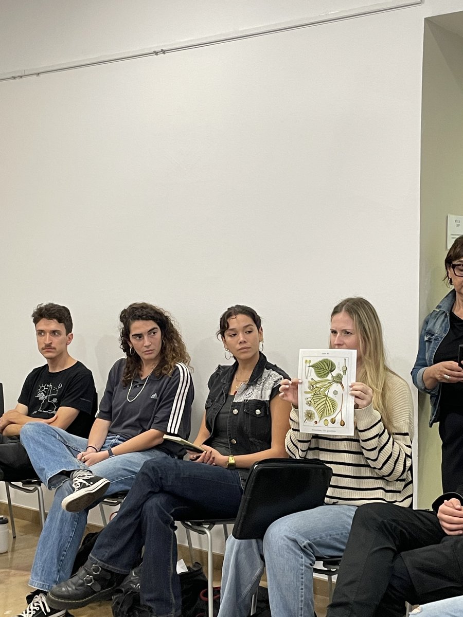 Tilling Roots & Seeds (@rootsandseeds21) on Twitter photo 💥A big thank you to all the participants who joined us for the "Migrant Crops" workshop yesterday!
Your energy and engagement made it an inspiring experience.
Special thanks to Epicuro Lab <a href="/MuseuImmigracio/">MhiC</a> students <a href="/la_UPC/">Universitat Politècnica de Catalunya (UPC)</a> <a href="/EUCreativa_ES/">Europa Creativa ES</a> @quartis for making it all possible! 💥A big thank you to all the participants who joined us for the "Migrant Crops" workshop yesterday!
Your energy and engagement made it an inspiring experience.
Special thanks to Epicuro Lab <a href="/MuseuImmigracio/">MhiC</a> students <a href="/la_UPC/">Universitat Politècnica de Catalunya (UPC)</a> <a href="/EUCreativa_ES/">Europa Creativa ES</a> @quartis for making it all possible!
