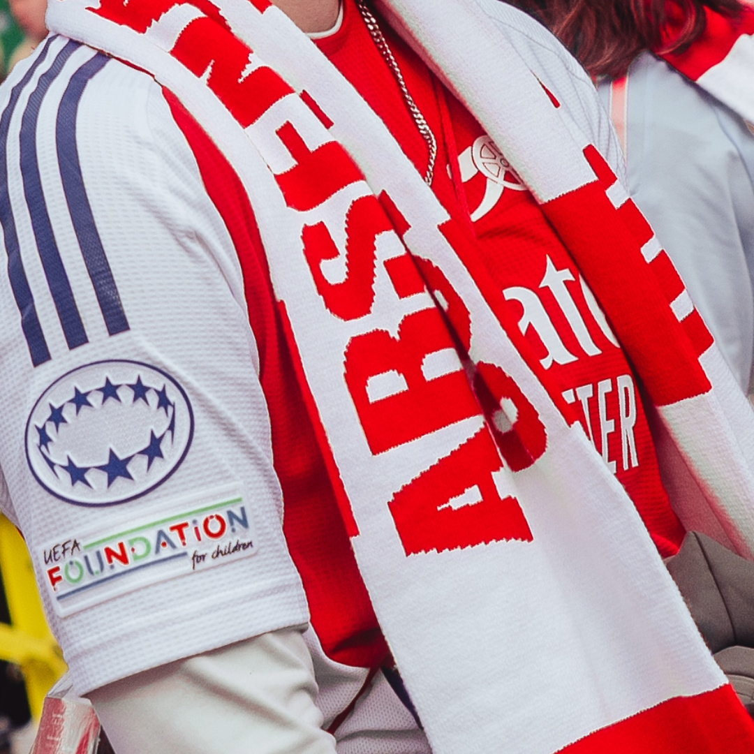 ArsenalWFC's tweet photo. Champions League nights are back at Emirates Stadium 💫

And there's still time to join us tonight in N5 🏟️

📸 Photos in collaboration with @KyaBanasko