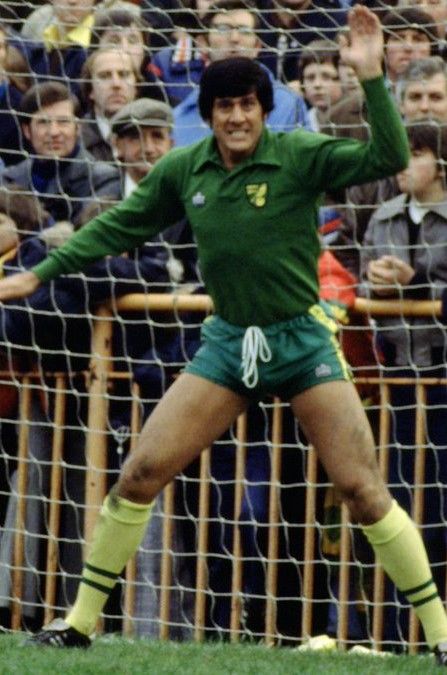 FootballRetroPlus tweet media