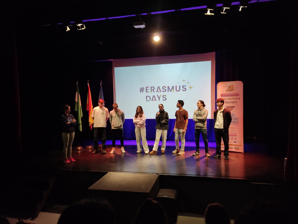 Visita  al IES Ángel de Saavedra: Hoy nuestros alumnos de 4° interesados en hacer un Erasmus de larga duración el curso que viene han tenido ocasión de compartir una actividad informativa organizada por El IES Ángel de Saavedra dentro de sus "Erasmus Days".