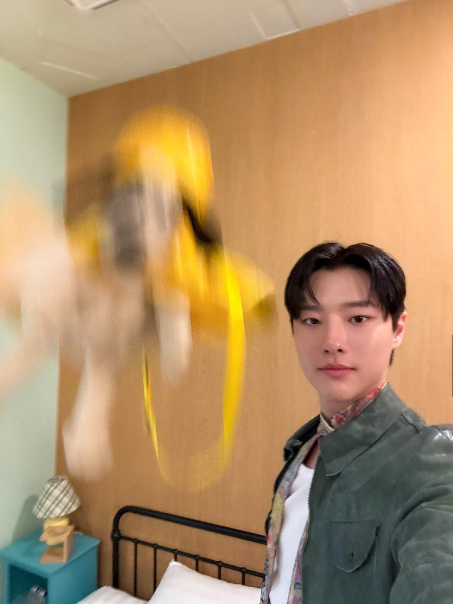 c_woodzofficial's tweet photo. [📷] 
𝐖𝐎𝐎𝐃𝐙 𝟏𝟎𝐭𝐡 𝐀𝐧𝐧𝐢𝐯𝐞𝐫𝐬𝐚𝐫𝐲 𝐏𝐥𝐚𝐲𝐥𝐢𝐬𝐭🎧

일상 속 우즈와 함께 
10년 동안 쌓아온 소중한 우즈 노래 들어요💙
무즈 모두 Now Playing🎶 

#WOODZ #우즈 
#WOODZ_10th_Anniversary https://t.co/PhflKGczF6