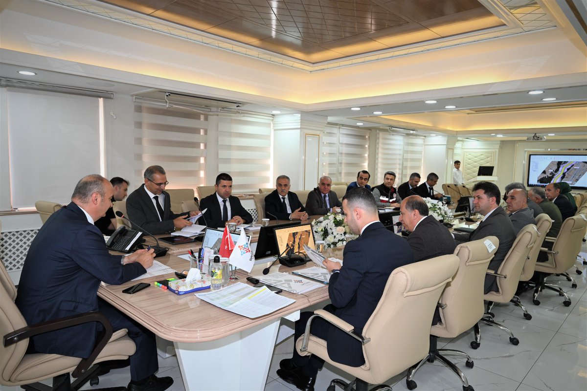🔻İlimizdeki DSİ Yatırımları ile ilgili Değerlendirme Toplantısı Valimiz Başkanlığında Yapıldı

Devlet Su İşleri (DSİ) Genel Müdürlüğü nezdinde ilimizde yürütülen yatırım projeleri ile ilgili değerlendirme toplantısı Valimiz Ekrem Canalp başkanlığında Valilik toplantı salonunda