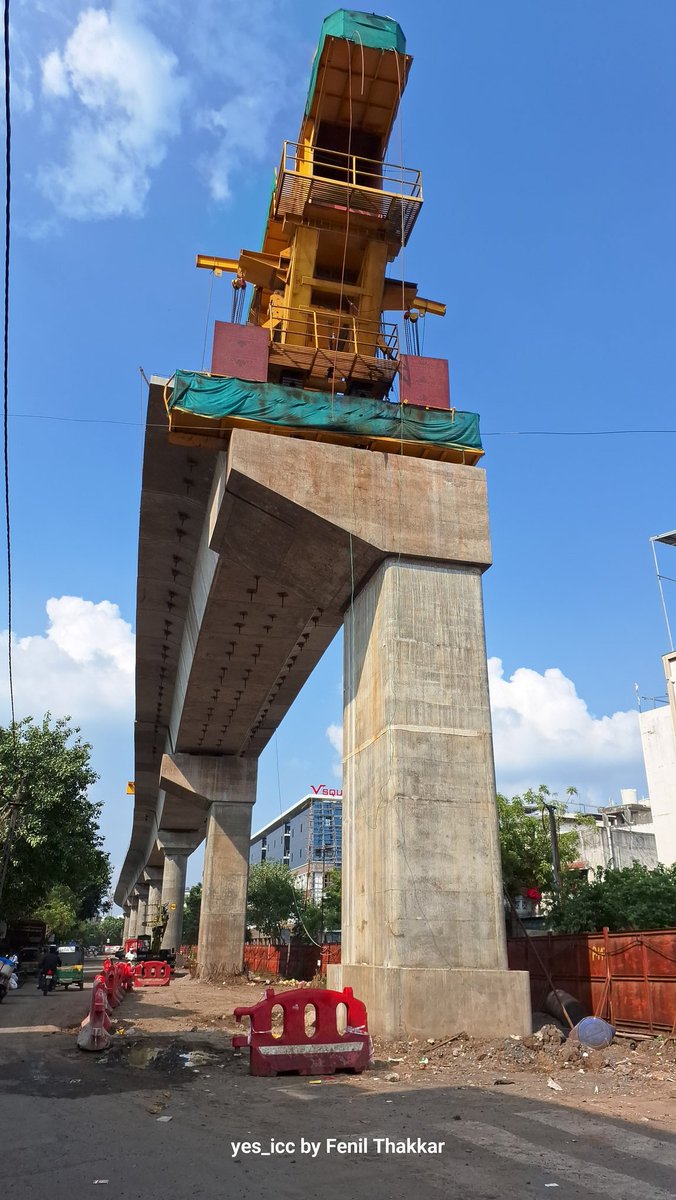 DevelopedSurat's tweet photo. #पालनपुर_जकातनाका #मेट्रोस्टेशन
दोनो बाजू #गर्दर_लॉन्चिग #Almost_Completed
#सूरत_मेट्रो #टेक्सटाइल_रूट
#SuratMetro #Bhesan #BulletTrain Station #TextileRoute #yes_icc @MetroGMRC @DaxeshMavani @Bhupendrapbjp @RailMinIndia @WesternRly @AshwiniVaishnaw @narendramodi ji https://t.co/CVgcXF0mg8