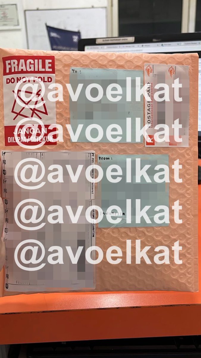 avoelkat's tweet photo. #infoshippingkeii Shipped to UK &amp; Poland ✈️
Thank you 💗 https://t.co/9iSxQdggyb