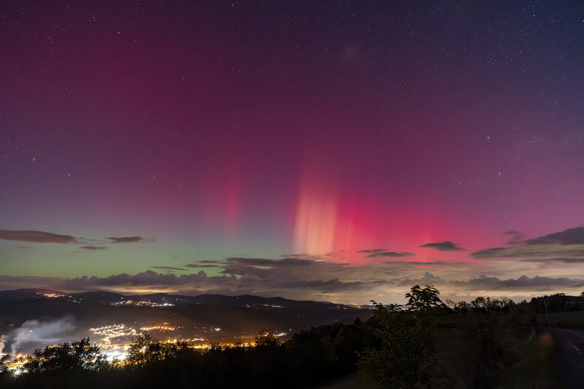 Les #auroresboreales de la semaine dernière étaient vraiment fabuleuse.