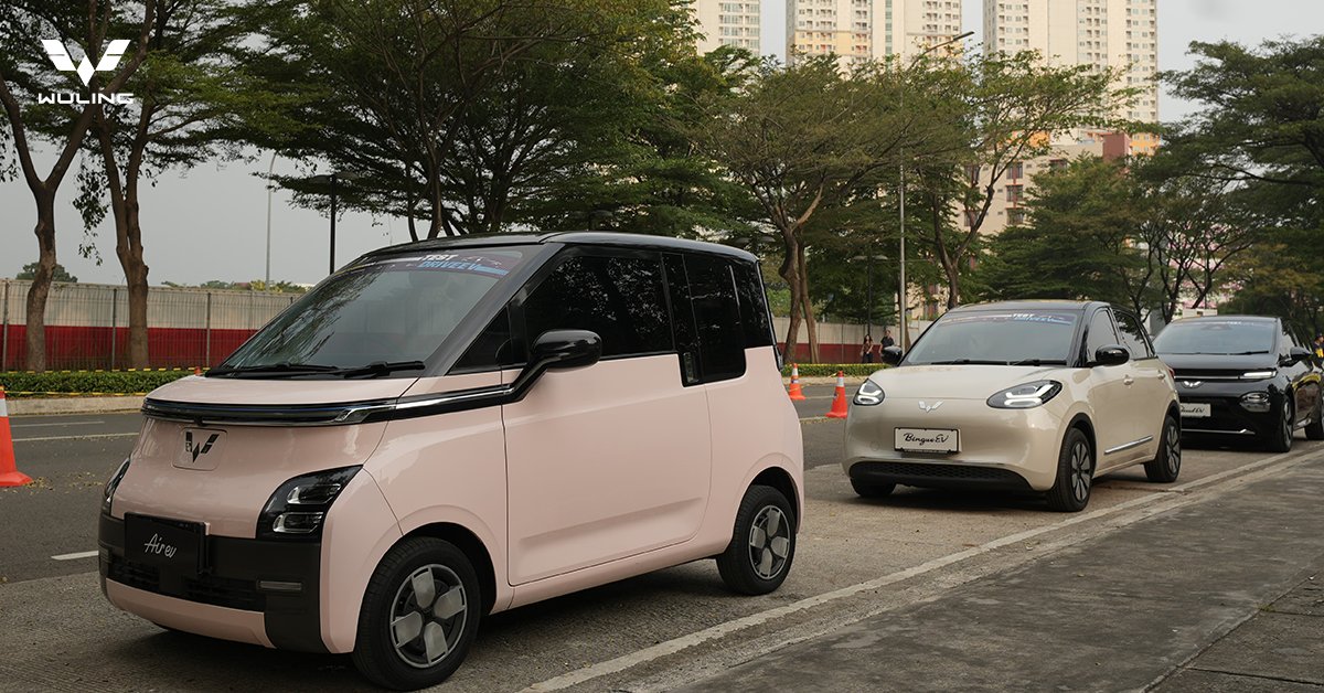 WulingMotorsID's tweet photo. Wuling Menerima Penghargaan Green Car of The Year Dalam Sustainability Energy Award

Baca selengkapnya di https://t.co/jYf3GgmsbV

#WulingMotors #DriveForABetterLife #DriveForAGreenLife #Airev #AirevLite #BinguoEV #CloudEV #NewAlmazRSProHybrid #Alvez #WulingOctofest https://t.co/U2lCCKXxNo