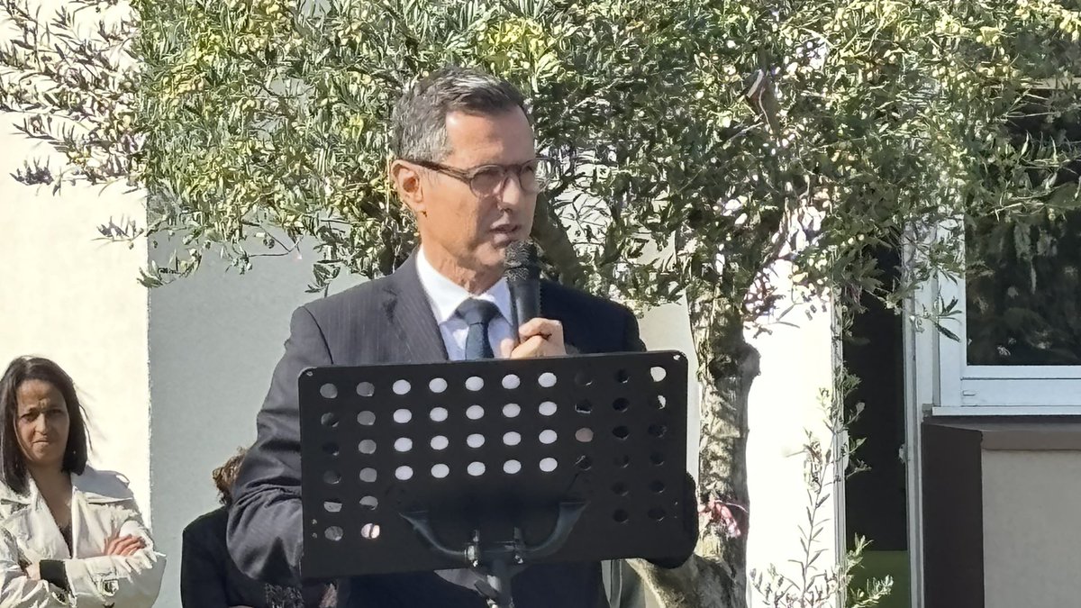 Directeur académique de l'Ain tweet media