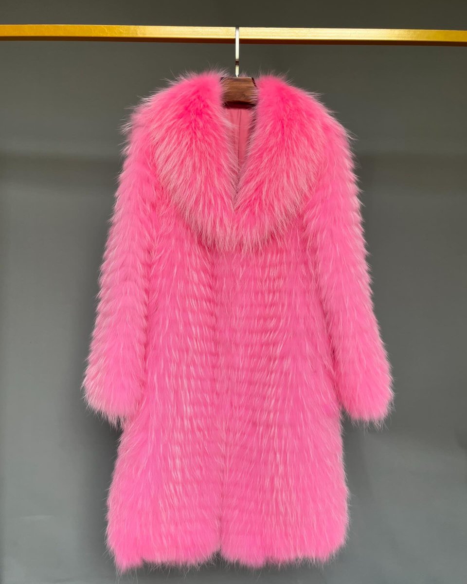 jiunuofur47446's tweet photo. Nice Pink Color 100% Real Raccoon Fur Long Coat. 

#raccoon #raccoonfurcoat #realfurjacket #pinkcoat #longcoat #cluboutfit #streetwear #partywear #fashionwear #winteroutfit #newcollection #womencoat #newyorkfashion #londonfashion https://t.co/obmuYaoU77