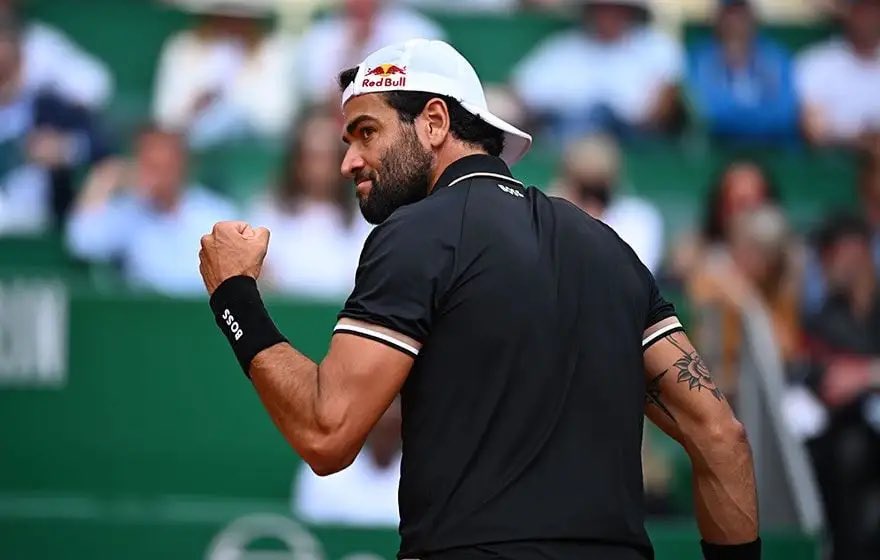 AFPICKS7's tweet photo. ATP ESTOCOLMO🇸🇪
Partido de segunda ronda entre el italiano #Berrettini contra el suizo #Stricker, sobre el papel el tenista italiano debería ganar este partido y no necesitar demasiados juegos para hacerlo https://t.co/ojhqLZ7WVO