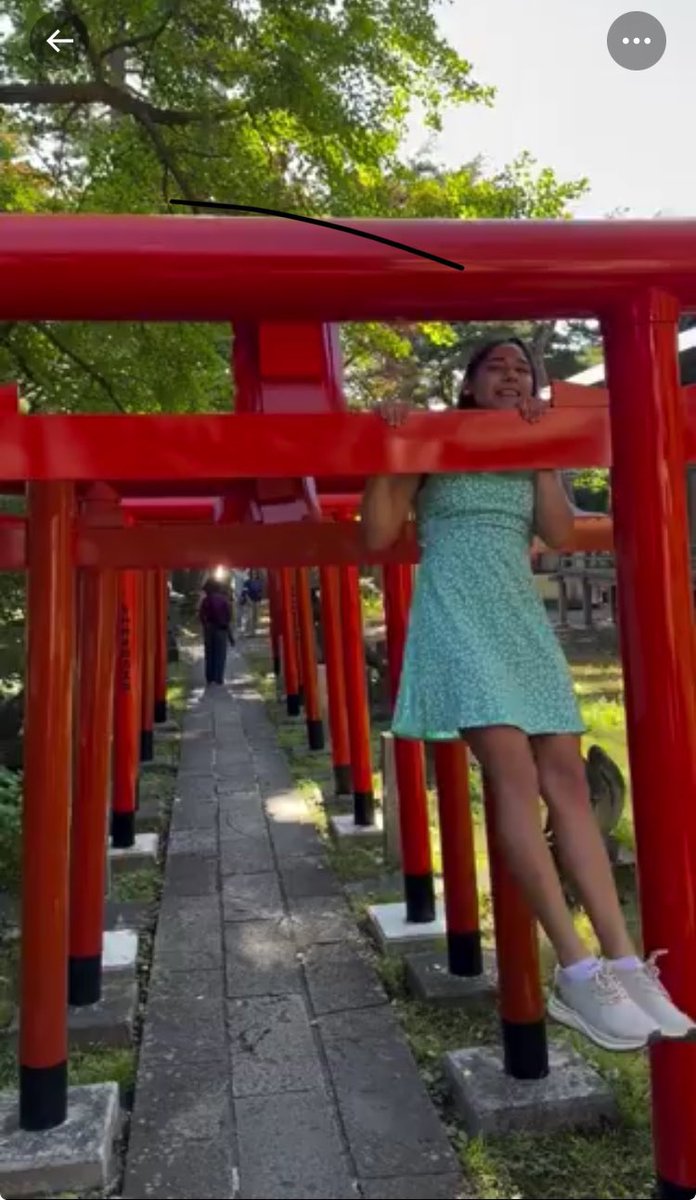 Post 1846531549627605311's image, 1 of 4