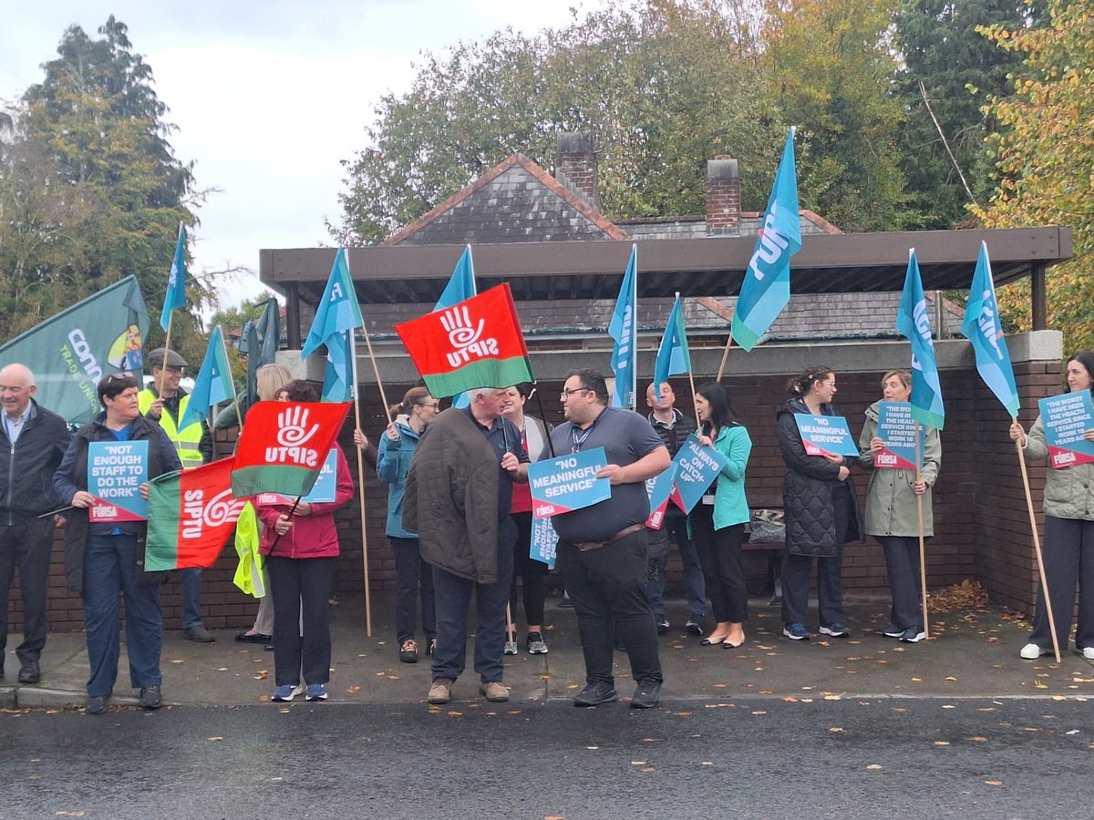 forsa_union_ie's tweet photo. Third round of lunchtime HSE protests, today in Sligo, Tuam, and Cavan.

The ballot for industrial action opened this week - and the anger is building and building. And so is their determination.

#ServicesAreSuffering and our members won't stand for it! https://t.co/iz0idFiGKG