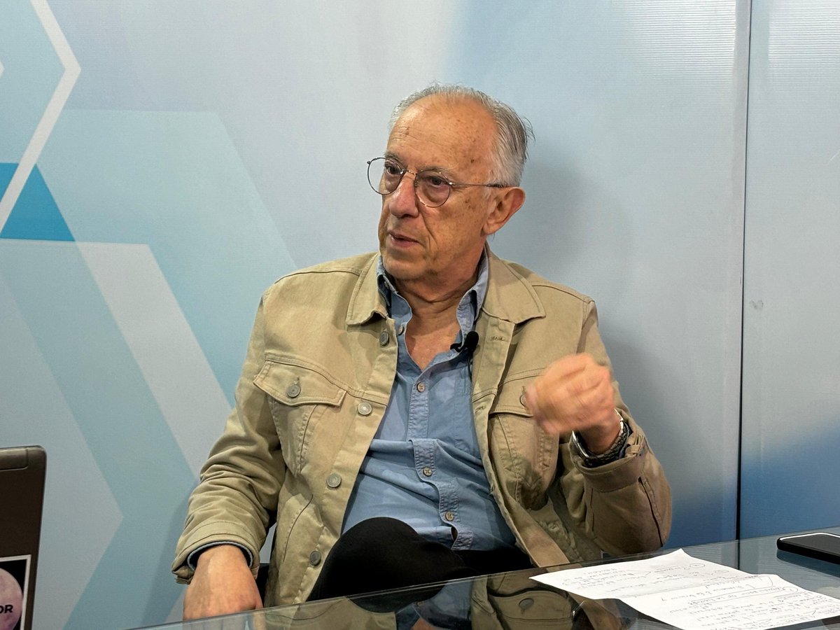 Continuamos recibiendo a los candidatos a la diputación por Florida. hoy nos visita  Yamandu Bermudez lista 502 del Frente Amplio 

 Porque te mereces estar informado, nos elegimos. 

Informativo FTC.