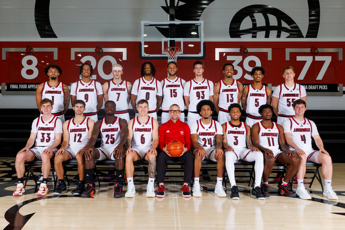The actual  2024-25 Louisville Men's Basketball Team Photo 

#GoCards