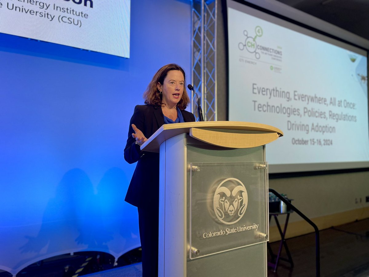 Ch4Connections's tweet image. The first day of CH4 Connections was truly unforgettable! Highlights include a keynote from @conocophillips’ Arjun Murtin, panels with @gti_energy experts, and an afternoon well spent at our networking reception. Plus, we saw record attendance and sponsorships! Check it out: