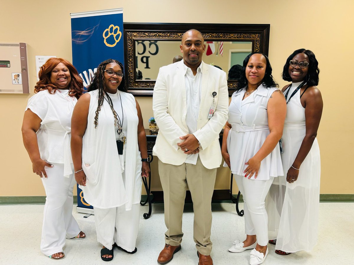 Nimitz Ninth Grade School (@nimitz9_aisd) on Twitter photo Happy National Boss’s Day to our Leader!
Thank you <a href="/mrclandjr/">Charles A. Land Jr.</a> for your vision.
We will never find a supportive LEADER like you 💙💛 Happy National Boss’s Day to our Leader!
Thank you <a href="/mrclandjr/">Charles A. Land Jr.</a> for your vision.
We will never find a supportive LEADER like you 💙💛