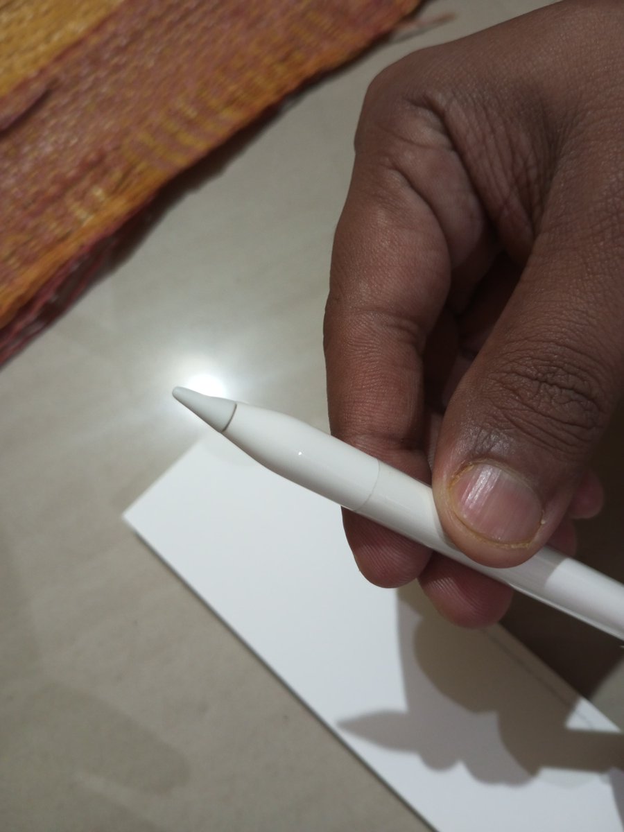 Jessie_018's tweet photo. "Bought an Apple Pencil from @Flipkart, but it arrived defective. It doesn't charge or connect to my iPad. Extremely disappointed with the quality check. Please resolve this issue ASAP. Order ID:OD332436585038957100

Attached the photo
  #Flipkart #ApplePencil #CustomerService" https://t.co/Jmu93u4raS
