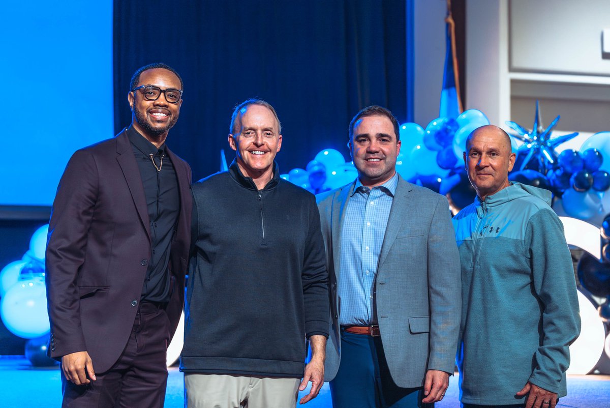 StarsNash_MBB's tweet photo. Special night last night celebrating the 10th anniversary of our club! Thankful to have a room filled full of great people. Thankful for our speakers and their support! Great coaches and men who lead many in a way that impacts others in a positive way! https://t.co/3NVjBgJlC5