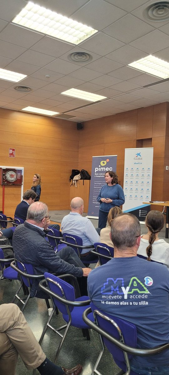 antoni_ruiz_'s tweet photo. Avui som els de @CABK_Dualiza amb @PimecFormacio
i la DG @educaciocat de la @gencat al Baix LLobregat 'impulsant la FP". https://t.co/o4DxjjZMoo