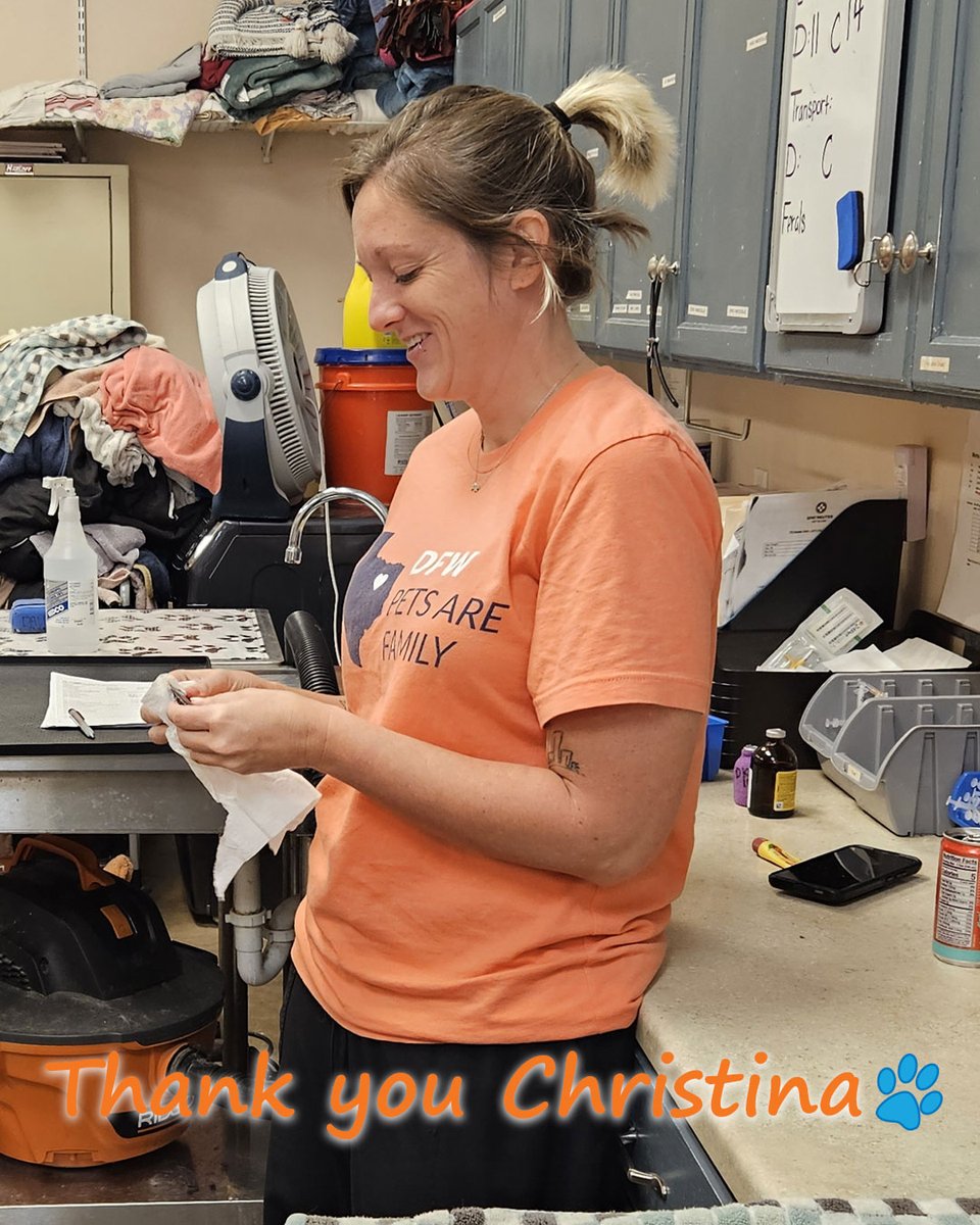 SpayNeuterNet's tweet photo. Veterinary Technician Appreciation Post 
Christina is a Veterinary Technician at the Dallas Clinic. Thank you, Christina!
#vettechappreciationweek https://t.co/MD6y3jZHAM