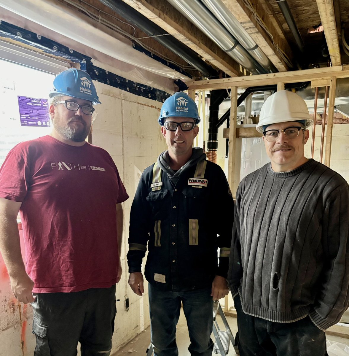 Everyone is having a great time on site today!

#TeamBuildDay #GreyCrescentBuild #PembinaOnSite