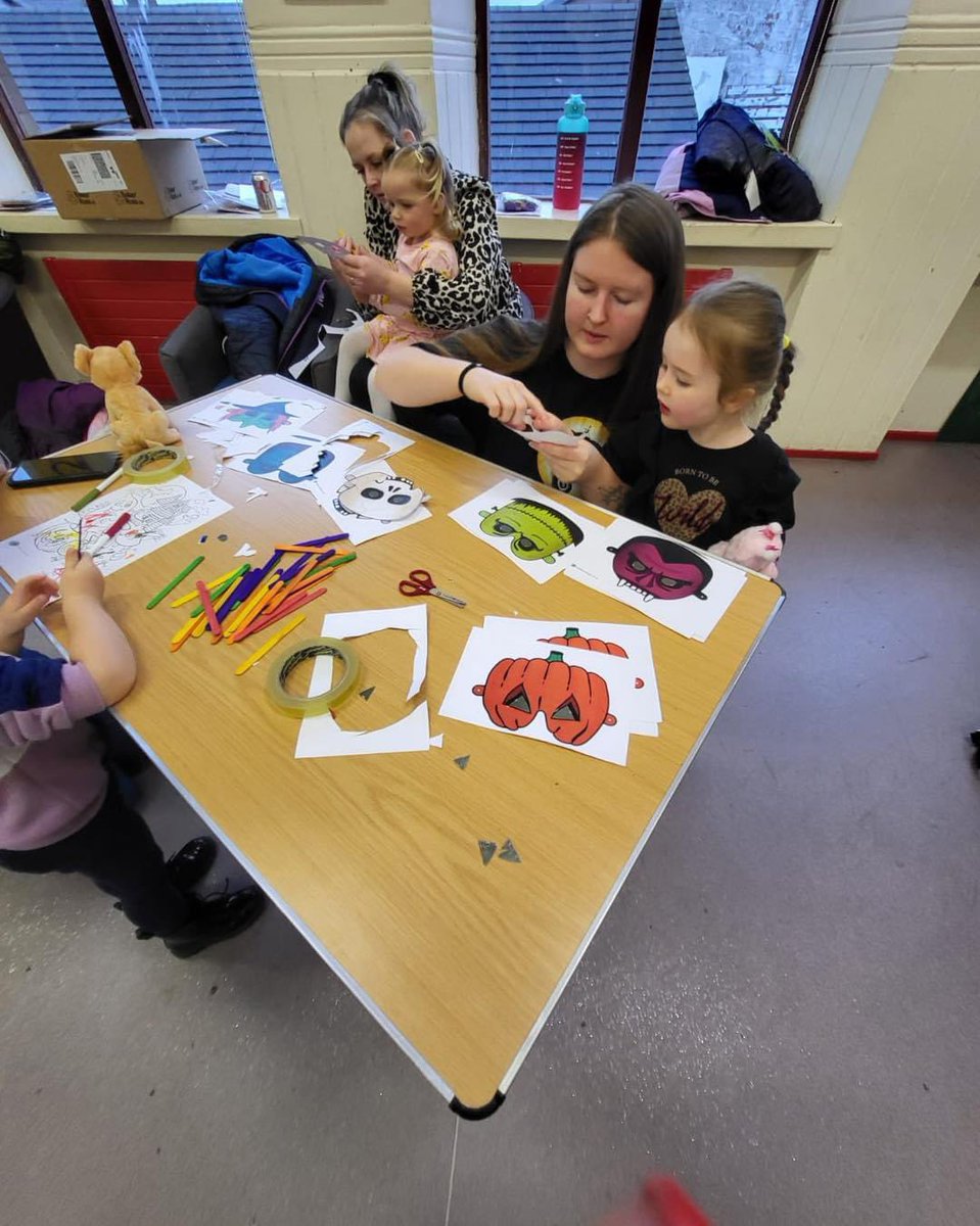 DgcLearning's tweet image. 🕷️👻Halloween  Family Event- ANNAN.🎃 

🧙 Lots of fun this morning at our Halloween arts and crafts. 

🙏 Thank you to everyone who came along and joined in the fun! 💥 
#familylearning
#octoberfun🎃