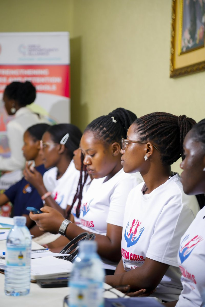 WezeshaGirls's tweet photo. Today we hosted some of our members for a Post International Day of the Girl Child event:
This presented an opportunity for sharing stories and experiences in regards to empowering girls and supporting them to realize their full potential: 
@amity_uganda @MsichanaUganda https://t.co/GWmT6FIXmQ