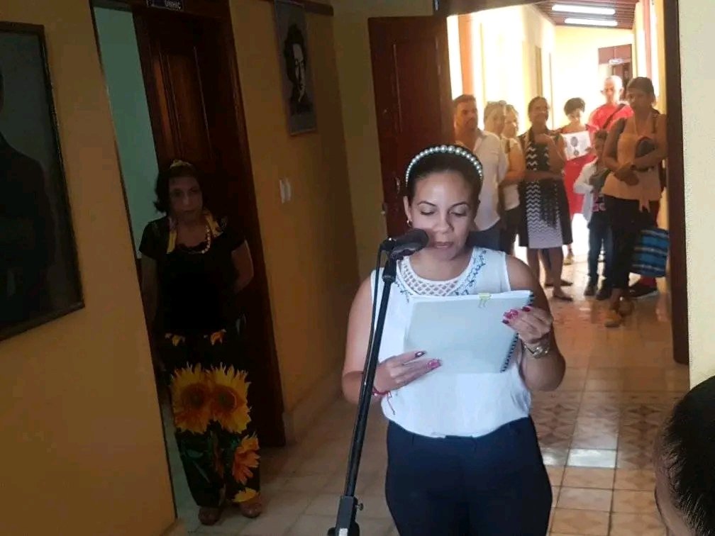 Una exposición del taller de manualidades La muñeca negra fue inaugurada hoy en el Centro Cultural Armando Hart, como parte de las actividades pre-evento de la Fiesta de la Cubanía.
#ProvinciaGranma
#FiestaDeLaCubanía2024 
Tomado de @CMKX