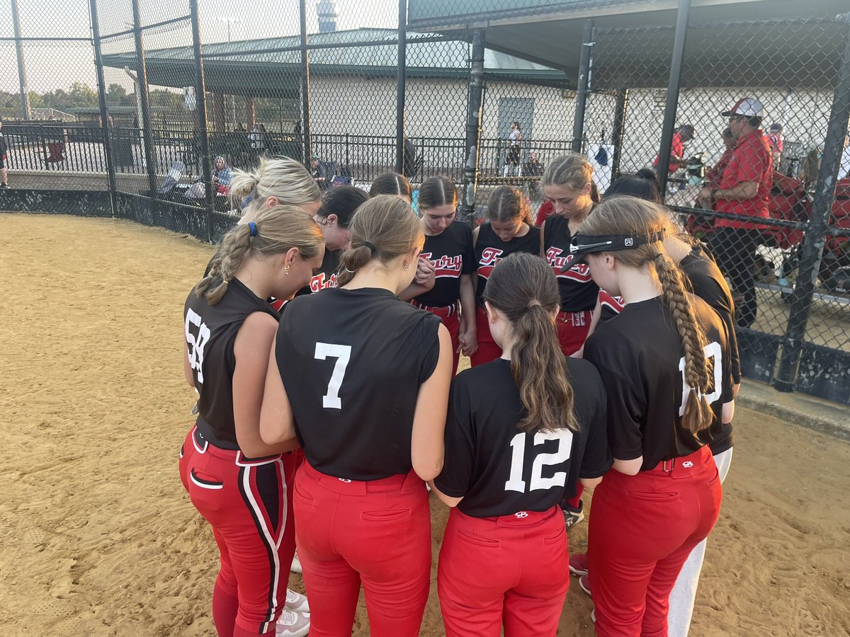 kellymfastpitch's tweet photo. https://t.co/1R8wKR7EAg