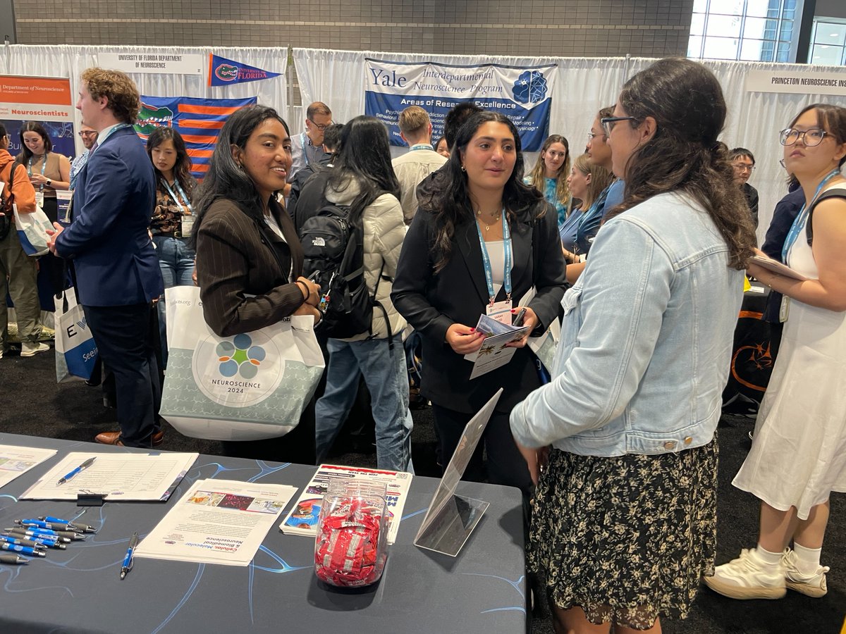 Florida Atlantic University at Jupiter Campus (@faujupiter) on Twitter photo Florida Atlantic was on the scene at #SfN24 held earlier this month in Chicago! During the meeting's Graduate Fair, the <a href="/FauBrain/">FAU Brain Institute</a> shared opportunities for graduate training in the Neuroscience Graduate Program. Nearly 50 meetings were held with prospective NGP trainees! Florida Atlantic was on the scene at #SfN24 held earlier this month in Chicago! During the meeting's Graduate Fair, the <a href="/FauBrain/">FAU Brain Institute</a> shared opportunities for graduate training in the Neuroscience Graduate Program. Nearly 50 meetings were held with prospective NGP trainees!