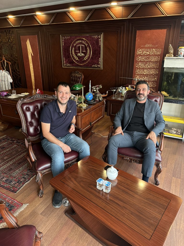 doğru insan,
doğru zaman,
doğru yerde.

Dün, Bugün ve her daim.