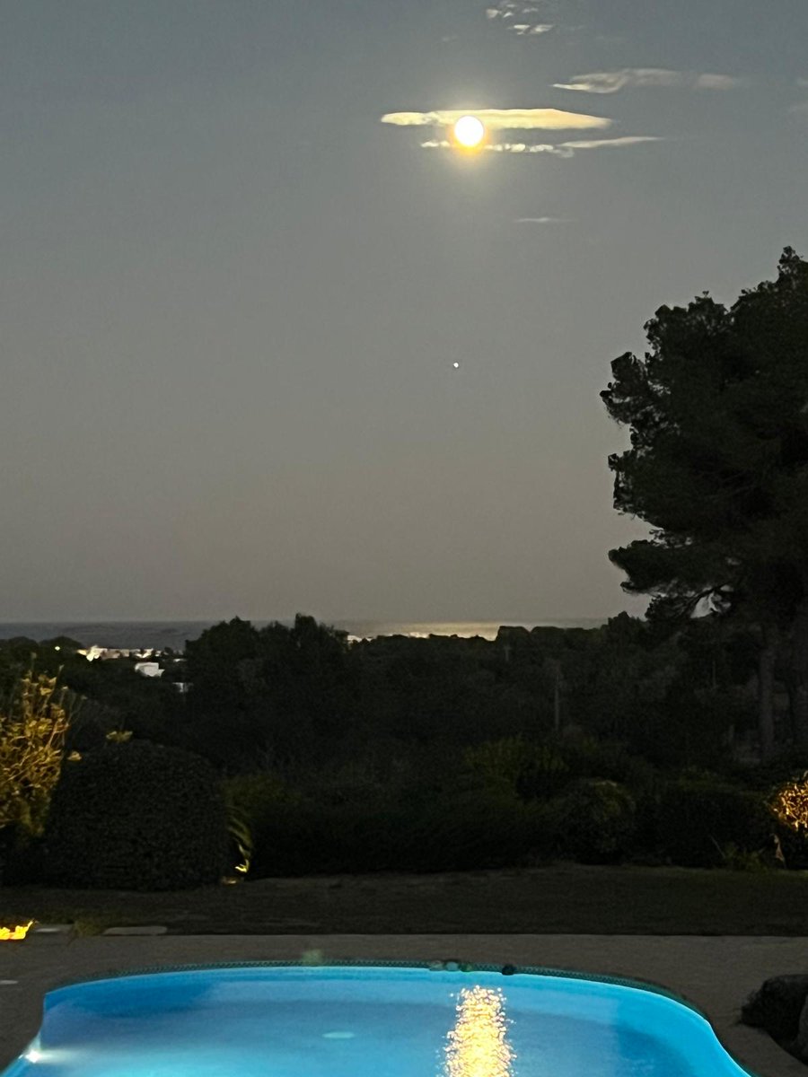 Furchtbare Gegend hier.