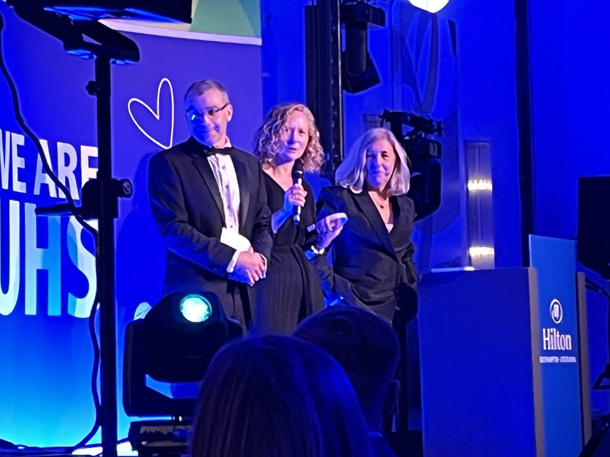 Julie Martin 💙 🌈 ✝️🏳️⚧️ tweet media