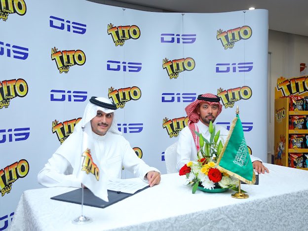 Tito_saudi's tweet image. بسم الله 
تم توقيع عقد رعايه #تي_تو  مع #نادي#اكاديميه_o15
#O15Academy
 #صنع_في_السعوديه