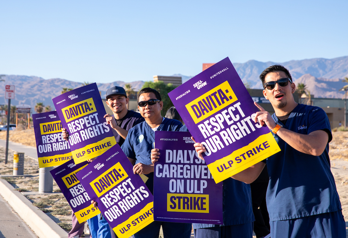seiu_uhw's tweet photo. 🚨 🚨 🚨 It’s time for @Fresenius, @SatelliteHealth, @DaVita, and @USRenalCare executives to listen up: stop breaking the law with unfair labor practices! Stop union-busting and retaliating against frontline healthcare workers who stand up for their rights. 📣 🗣️ #FixDialysis https://t.co/EZr4cmAycK