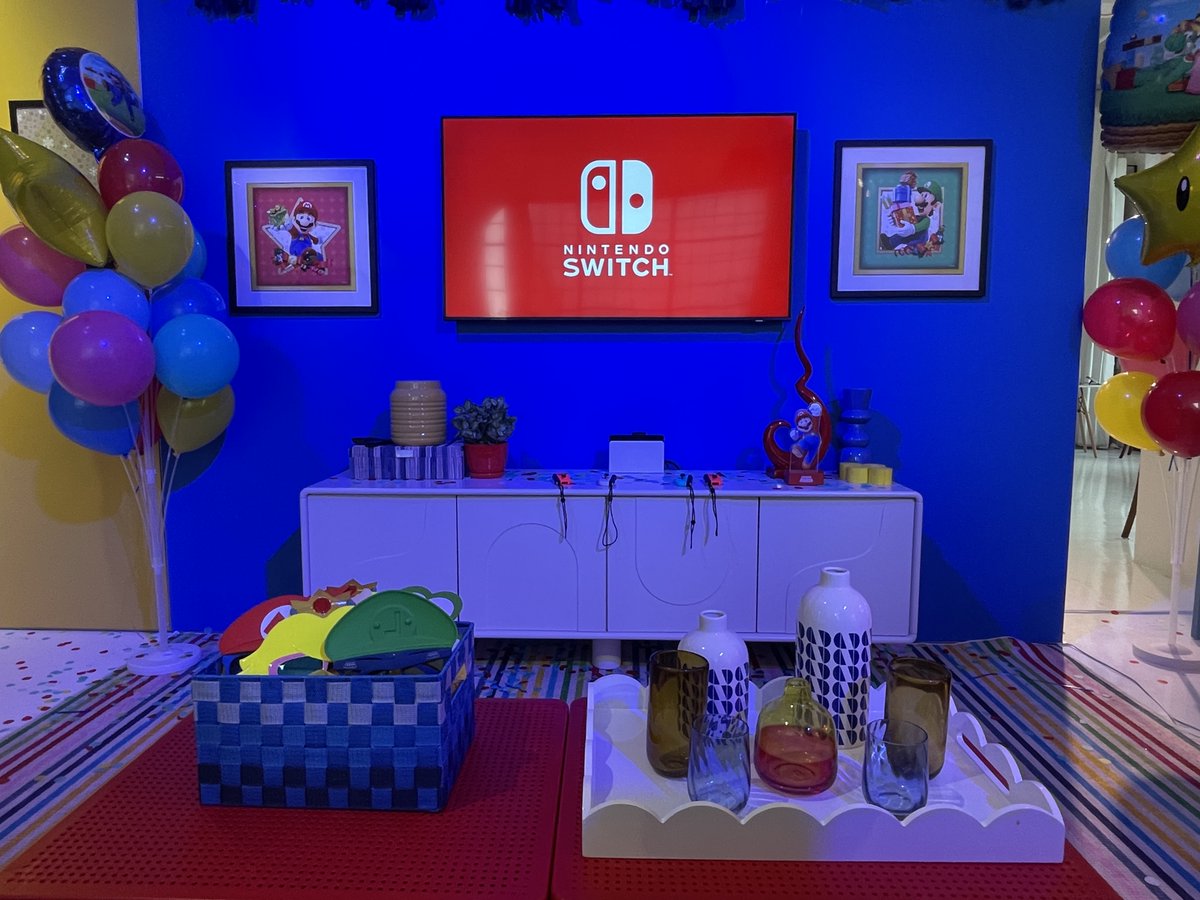 1010WINS's tweet photo. 🎮 PHOTOS: Game on! WINS' @llWHEEL3Rll + @juliaynez previewed @NintendoAmerica's 2024 Holiday offerings, from #SuperMarioPartyJamboree to #Zelda: #EchoesofWisdom! #NintendoSwitch #Nintendo 🎮 https://t.co/xoF9ebkiw0 https://t.co/B4P0pNuRmk