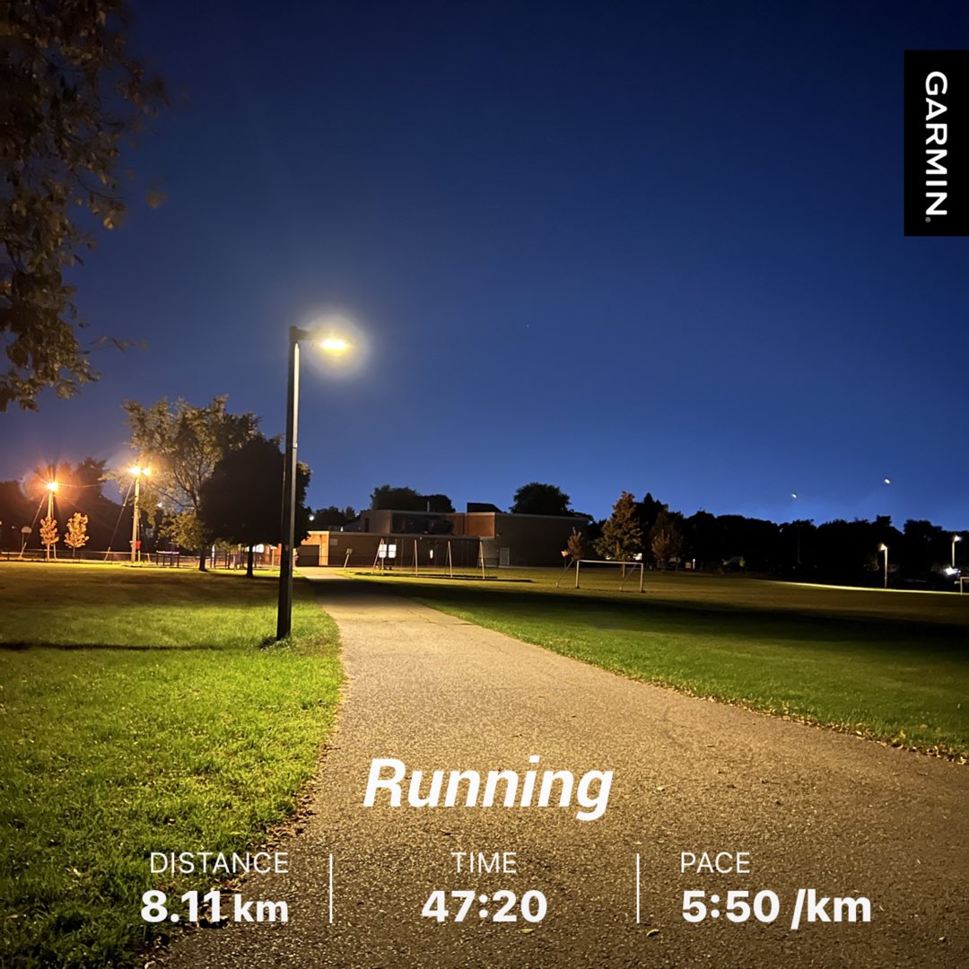 kunrup's tweet photo. Well before the sunrise 🌅, easy 8 K as I taper down for the long run ahead. It’s cooler with 3 degrees.
#brampton #positivity #positivevibes #stayactive #staymotivated #marathonbound #torontowaterfrontmarathon #runforfun #runforhealth #fall #autumn https://t.co/IZly4xik4V
