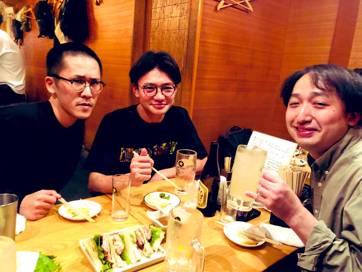 sounco1201's tweet photo. 俺はもう29歳なのに小海さんに最高居酒屋でご馳走になってる😔 https://t.co/RIzemjX6xD