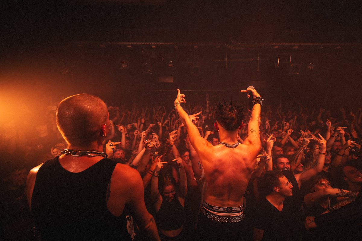 Train Fantôme tweet media