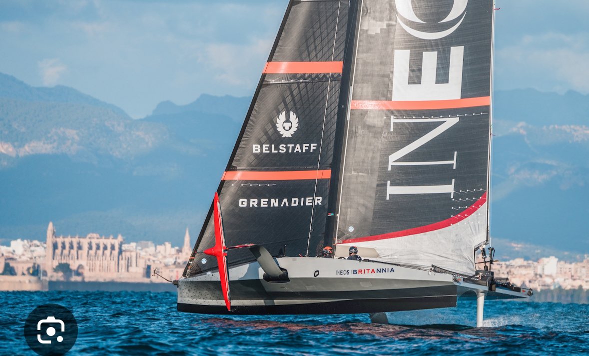 rebeccabutlerm2's tweet photo. If Ben Ainslie dumps the bow again on a manoeuvre I might lose my mind. 

#AmericasCup #AC70 @INEOSGrenadiers https://t.co/okUxwZ0pyr