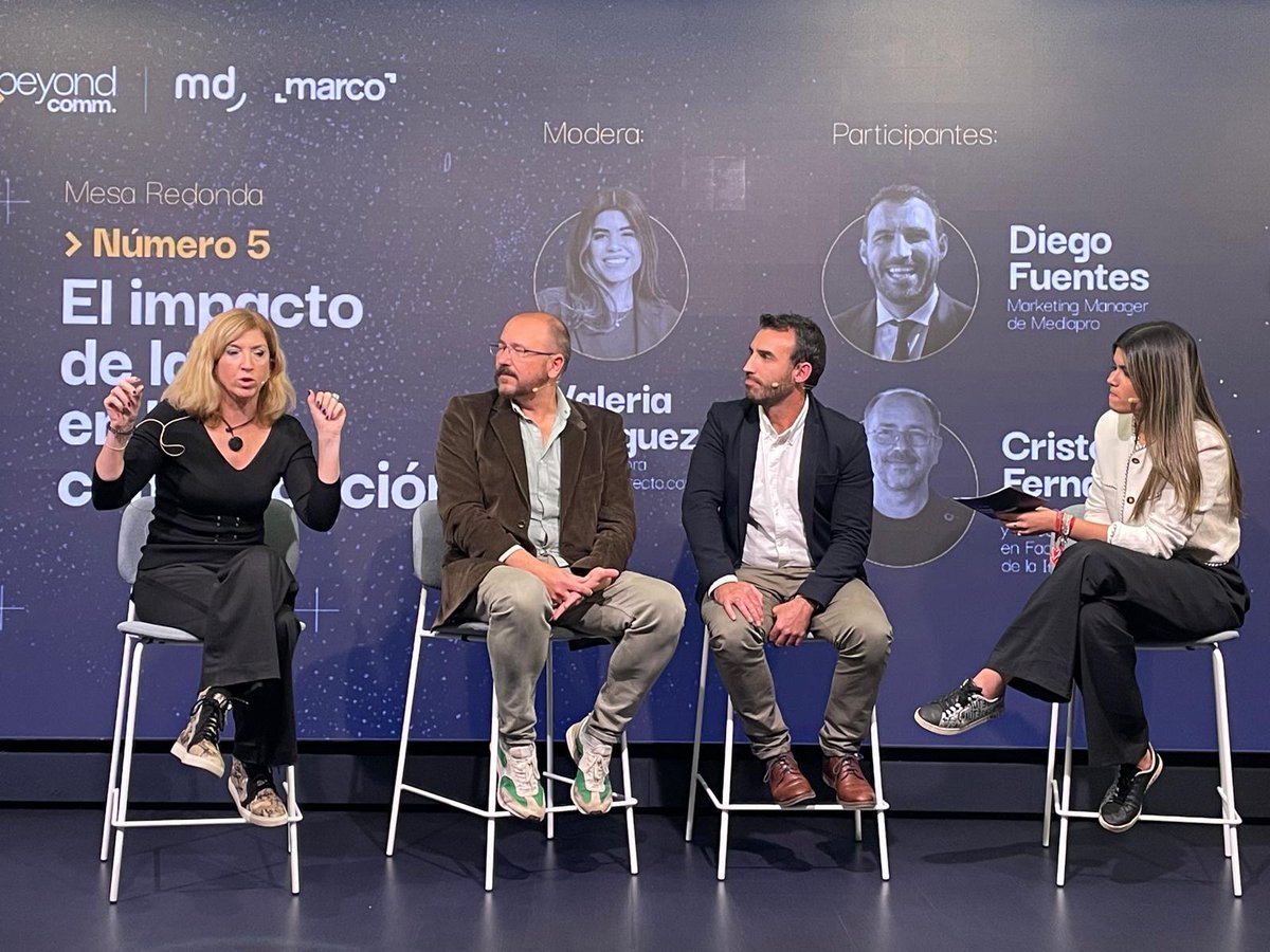 cristobalfdez's tweet photo. En #BeyondCommunication hablando del impacto de la IA en comunicación con @SoCumm y Diego Fuentes moderados por Valeria Rodríguez de @mkdirecto evento organizado por @marco_agency @LudiGarcia @jpiedrahita https://t.co/G8lmswKjdE