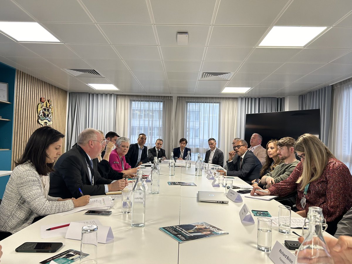 ✨Teamwork makes the dream work✨a hugely successful event with <a href="/Embamexru/">Mexican Embassy UK</a> yesterday, working with some of my favourite people 🇲🇽👏🏻🤩