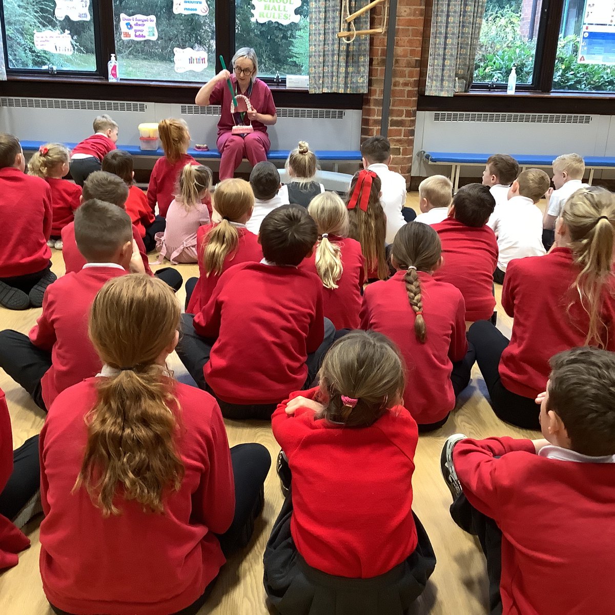 EasingtonPriAc's tweet photo. As part of the Tooth Brushing Programme, we had a visit from the dental team today. The children really enjoyed learning how to brush their teeth correctly and the importance of oral hygiene. #easscience #eashealth https://t.co/X9szgc6ugI