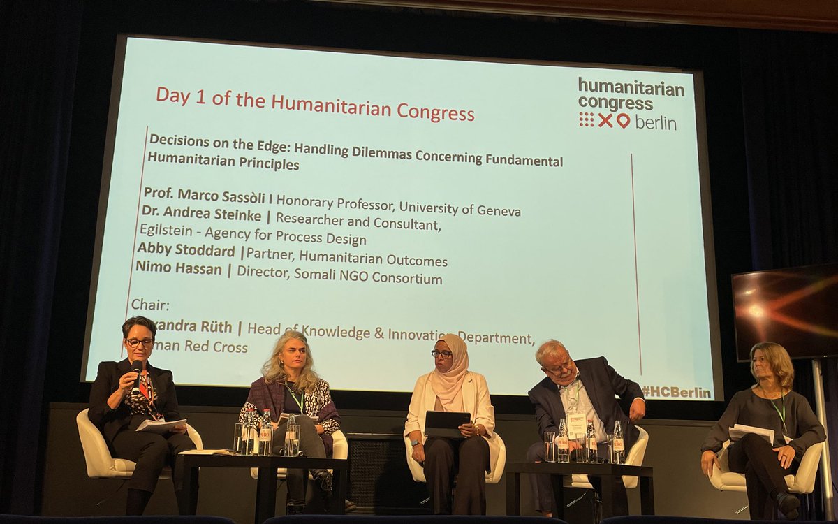 roteskreuz_de's tweet photo. Im letzten Panel des Tages geht um den Umgang mit den humanitären Prinzipien. Gehostet von Alexandra Rüth unserer Leiterin für Thematische Entwicklung & Innovationen. #HCBerlin https://t.co/MmAYyAgHpP