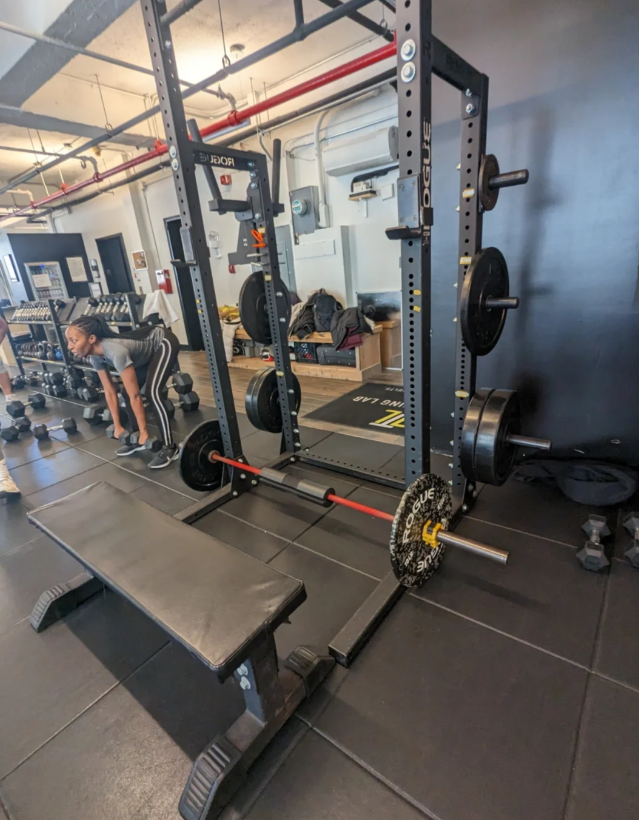 MillyleeX's tweet image. First time to the training lab on 39th Street.
I chose the glutes class.
But everyone seemed to know each other.
The teacher was also very friendly and enthusiastic.
The class was divided into two groups.
It was very suitable for two friends who wanted to exercise to go together.