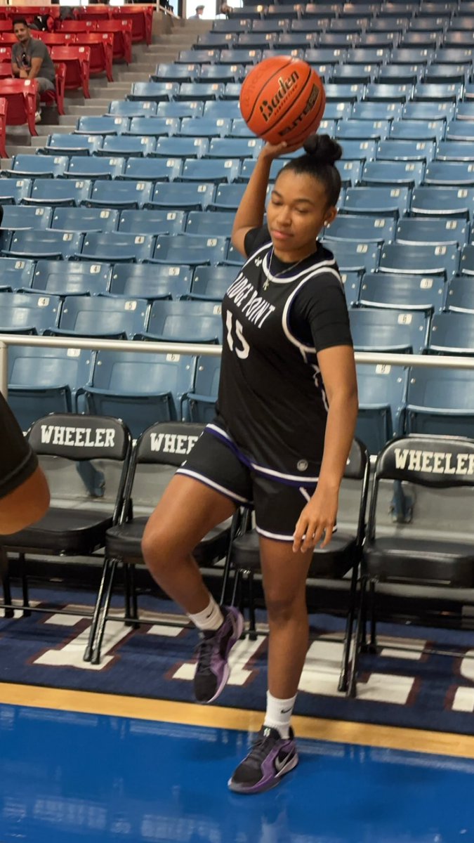 Senior season is upon us for <a href="/SydneyP_2025/">Sydney Person</a> 🥰<a href="/vypehouston/">VYPE Houston</a> photo shoot for <a href="/FBISDAthletics/">Fort Bend ISD Athletics</a> @RPHS_GirlsBBall