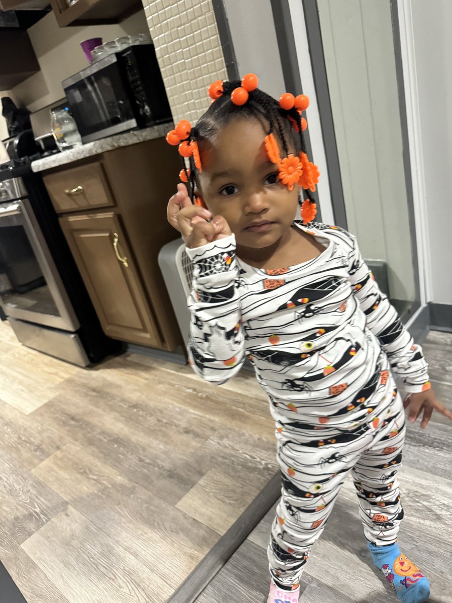 's tweet image. Picture mail from the cutie 🥰