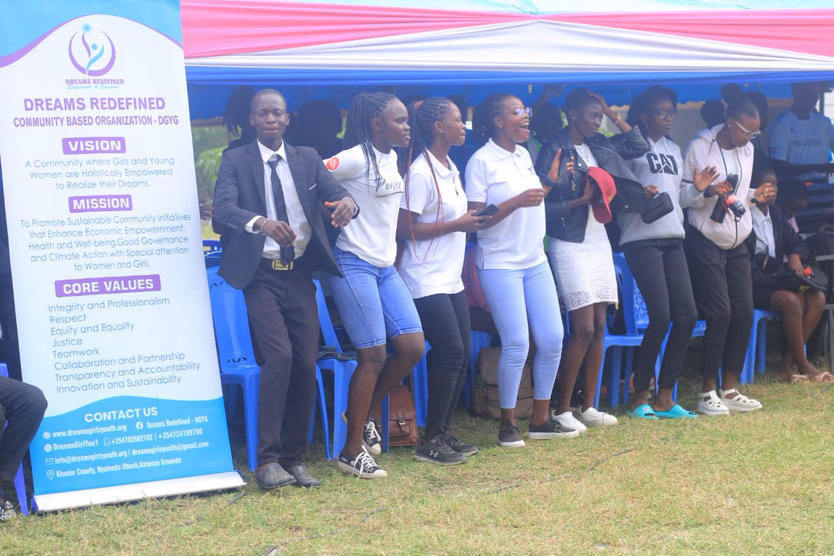 cynthia_odee's tweet photo. Triple  threat youths engagement  day 1
I took lead in the leadership  and good governance discussion  at the  break out session organised  by @HEDSOorg 
Follow mw for more updates @HEDSOorg @g_handscbo @MandelaTb https://t.co/m0jdhvQsUy